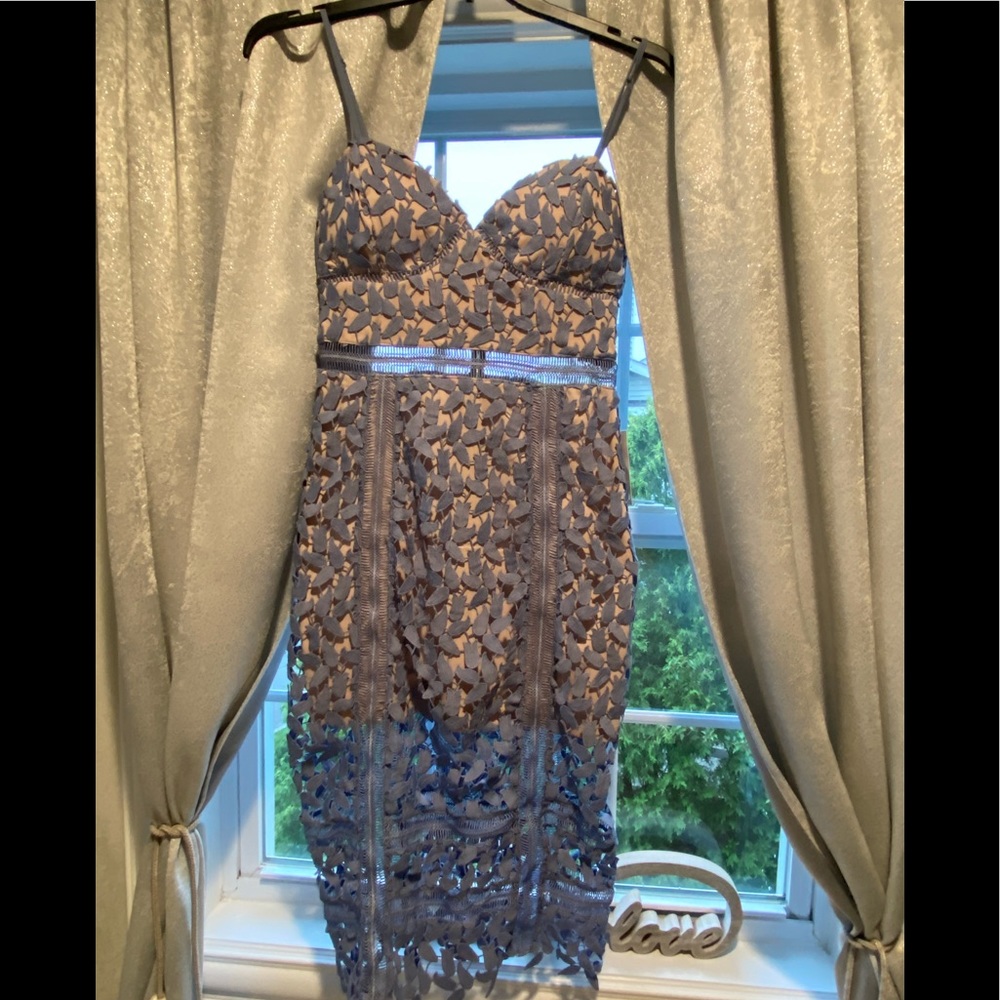 Dusty lilac tulip lace dress